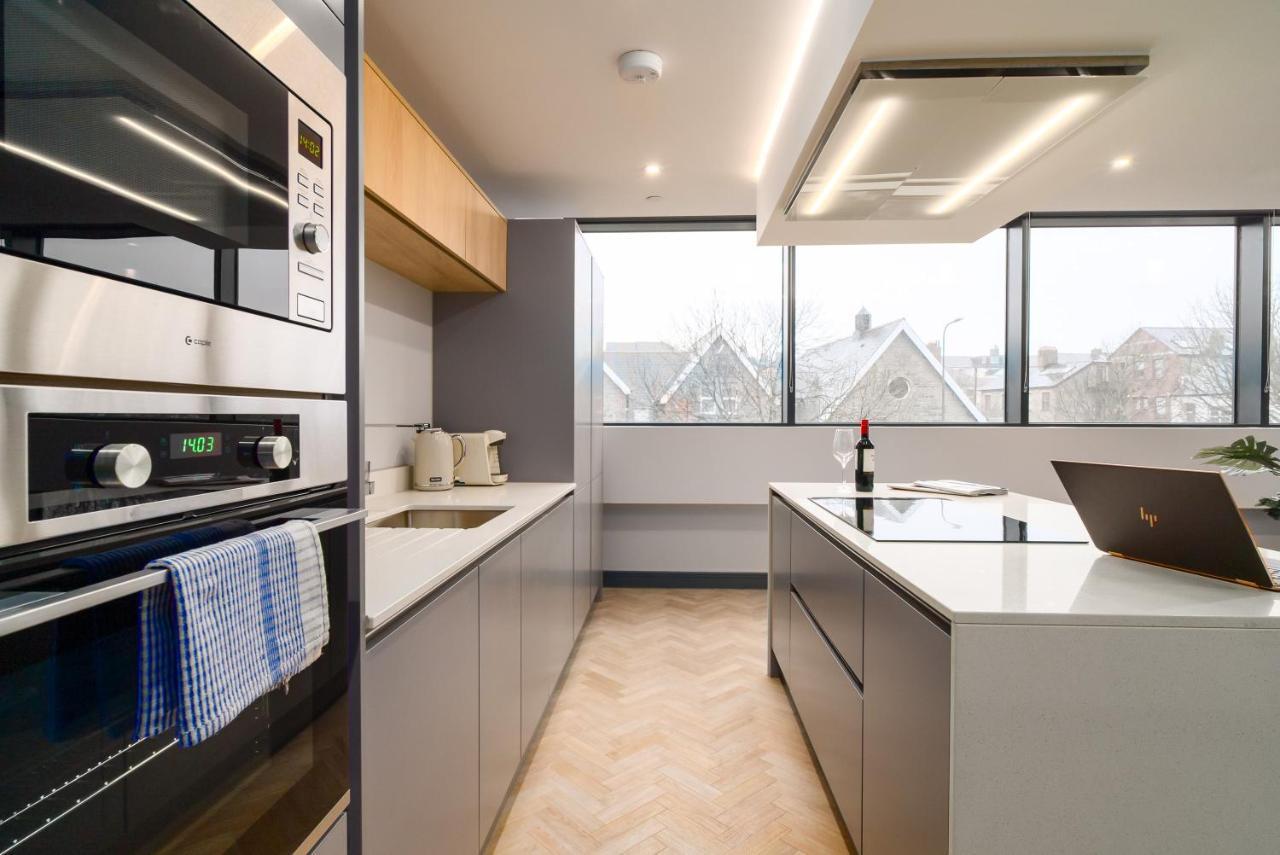 Luxe Apartments, The Moorwell, Parking, Gym - 10Mins Cardiff City Ctr Exterior photo
