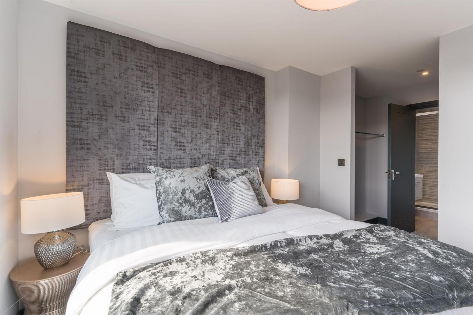 Luxe Apartments, The Moorwell, Parking, Gym - 10Mins Cardiff City Ctr Room photo