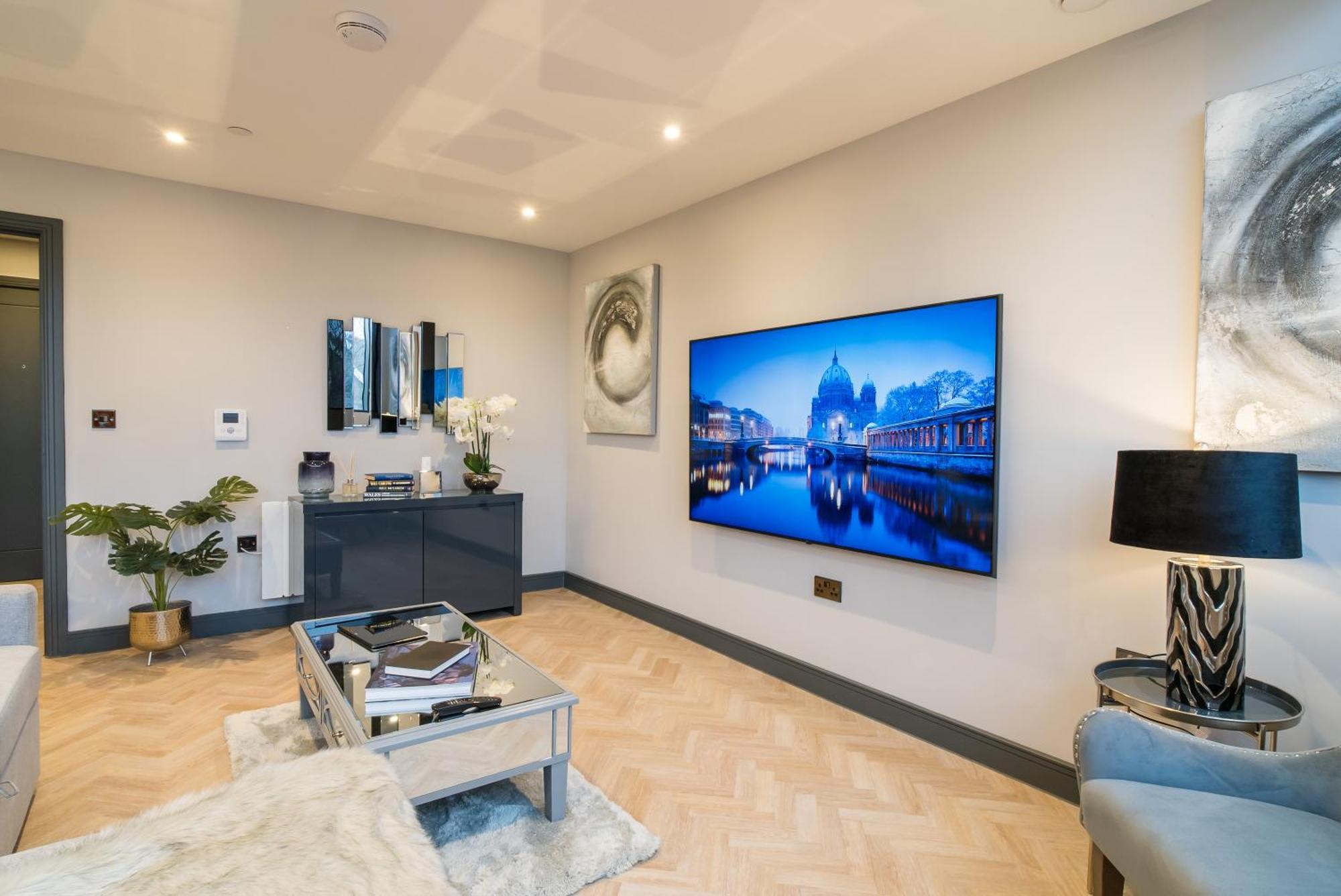 Luxe Apartments, The Moorwell, Parking, Gym - 10Mins Cardiff City Ctr Room photo